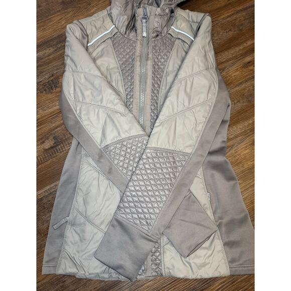 Athleta Rock Ridge Primaloft Quilted Grey taupe SMALL Women's Hooded Jacket - Picture 10 of 11